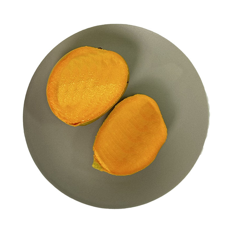 Alphonso mango slice